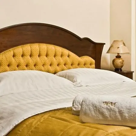 Maryo Hotel